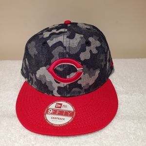 Cincinnati Reds NE Snapback